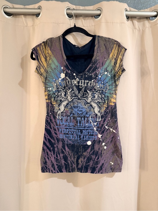 Electric Family Tops - Women’s Y2K Electric Angle Graphic V-Neck Tee - Multicolor